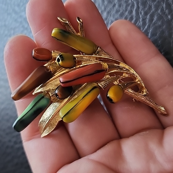 VTG ART brooch - Picture 4 of 10